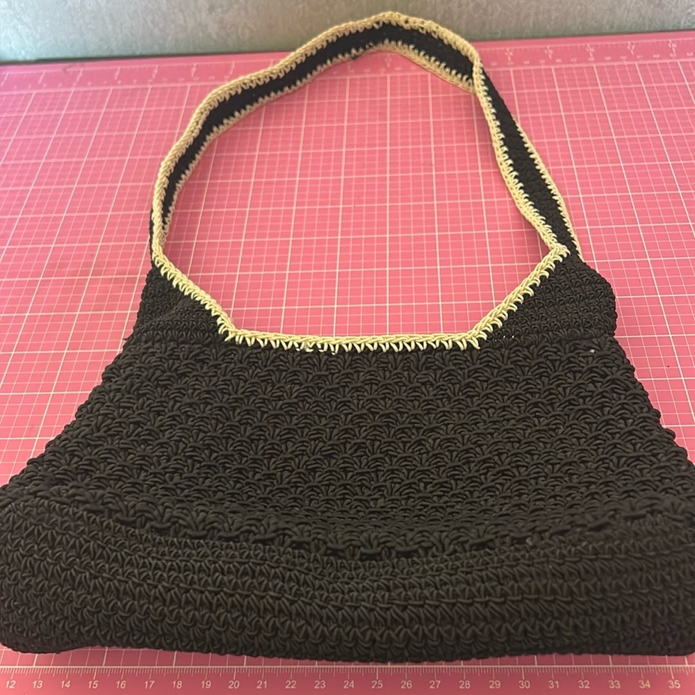 Liz Claiborne hand bag black